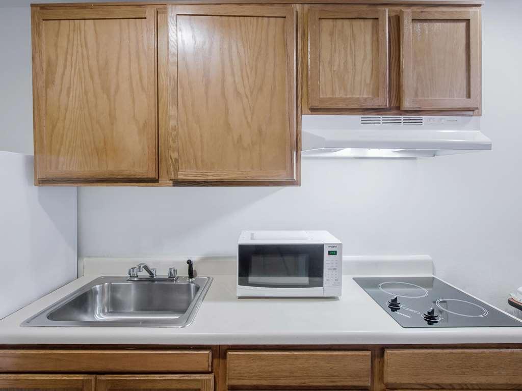 Extended Stay America Select Suites - Charleston - Ashley Phosphate Rd Hanahan Номер фото
